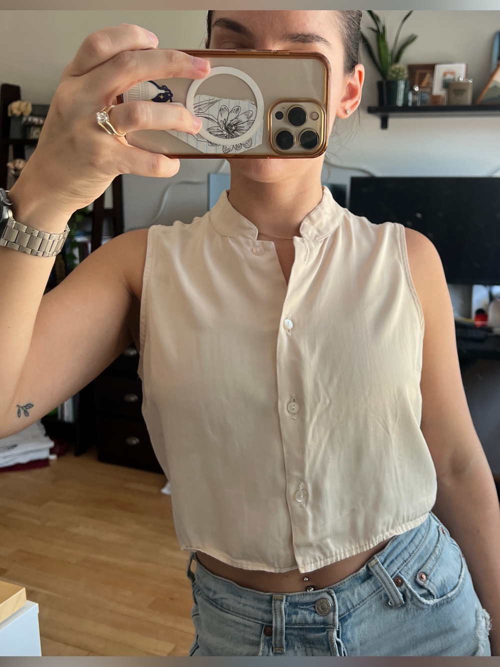 Vintages Cropped Button Down Blouse